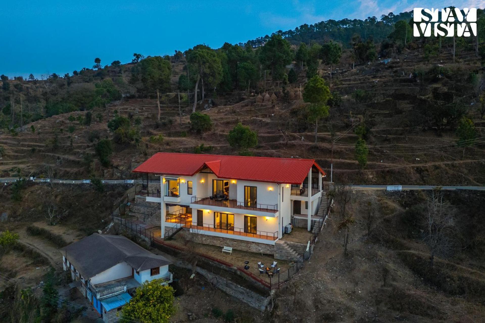 Stayvista At Amulyam Villa With Lawn & Bonfire Mukteshwar Exterior foto